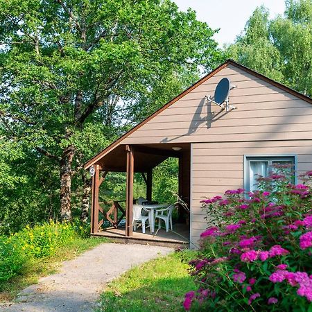 Camping De La Vernhe Saint-Amans-des-Cots Exterior photo