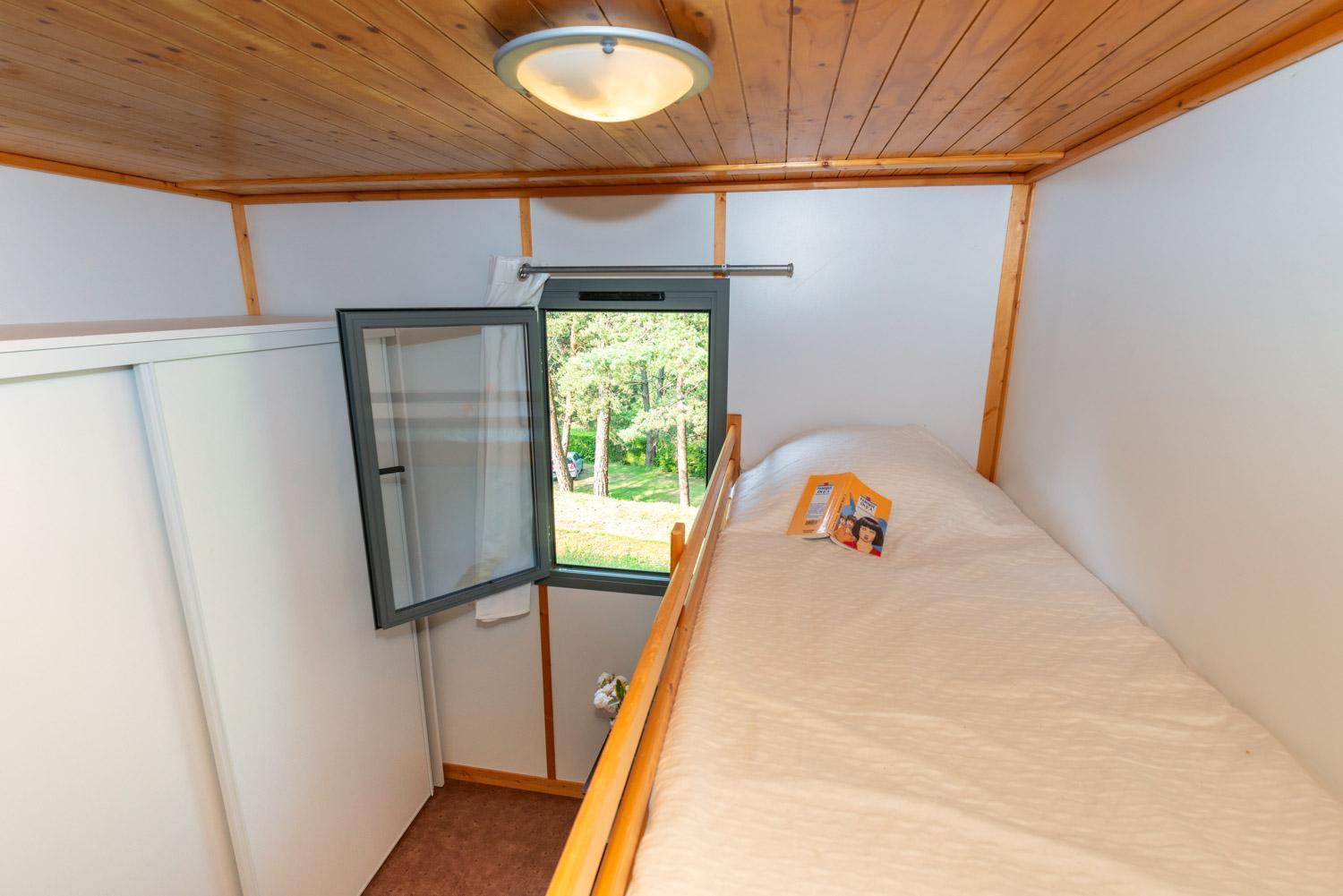 Camping De La Vernhe Saint-Amans-des-Cots Exterior photo