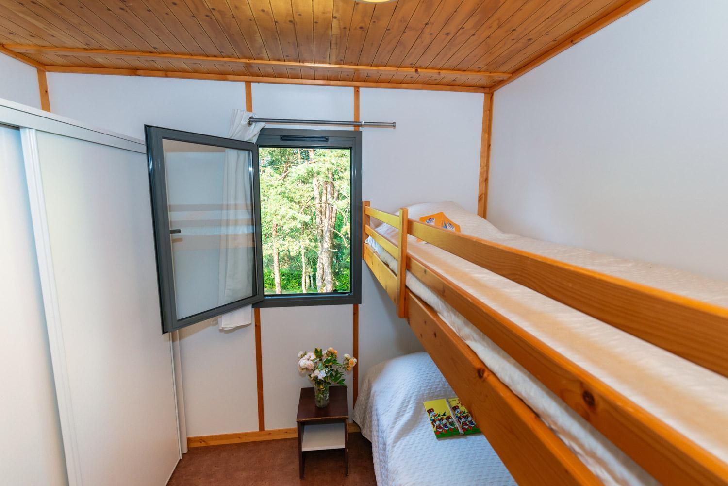 Camping De La Vernhe Saint-Amans-des-Cots Exterior photo