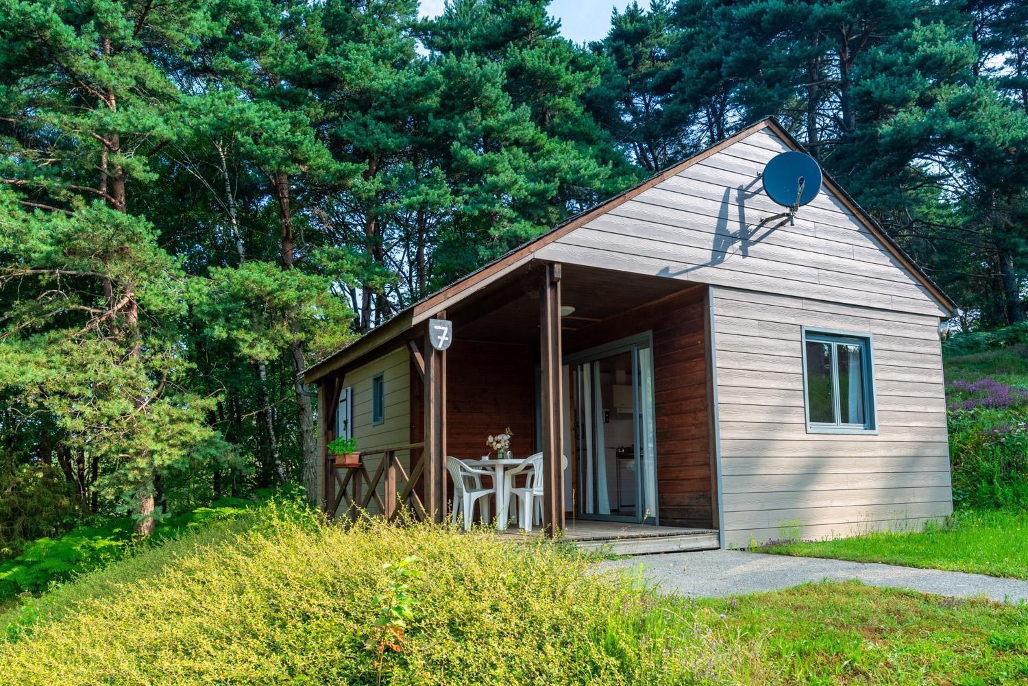 Camping De La Vernhe Saint-Amans-des-Cots Exterior photo